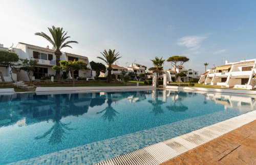 Vista Faro-Apartamento con balcón que mira al mar - Foto 3