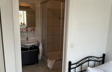 Room in Apartment - Schlummern Wie Dornröschen&rapunzel Im Schlösschen - Foto 28