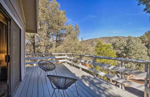 Luxe Escape with Decks, Mtn Views, Game Room! - Foto 38