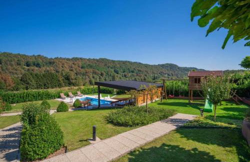 Mala kuća Mia - Foto 50