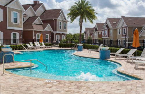 Gorgeous 4 Bedroom Family Friendly Close to Disney 7573 - Foto 1