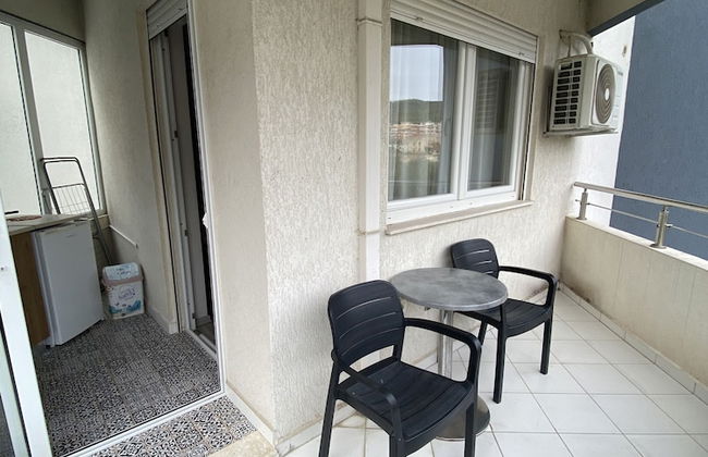 Captivating 1-bed Apartment in Vlore - Photo 10