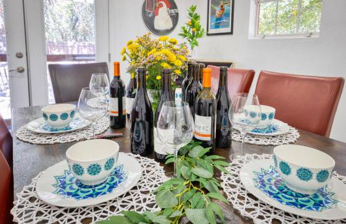 Charming Milk Barn Home on Vineyard Estate - Foto 25