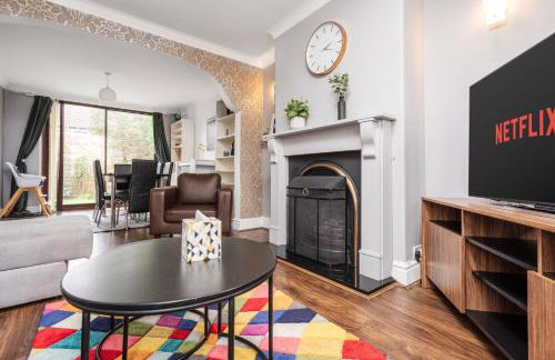 Manchester Business and Leisure Home with Free Parking - Foto 5