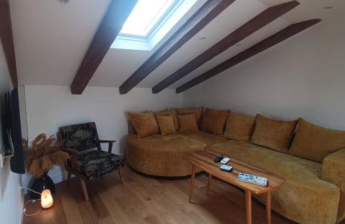 Apartman old house in Kastel Kambelovac - Photo 11