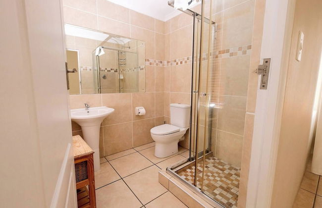 The Pelican - Stunning 3-bedroom Holiday Home in Langebaan - Foto 12