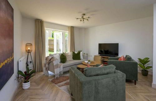 Modern Home on Edge of Cotswolds Private Parking - Photo 8