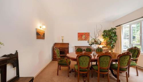 5 Bed Home with Private Parking - 25 Mins To Central London - Foto 4