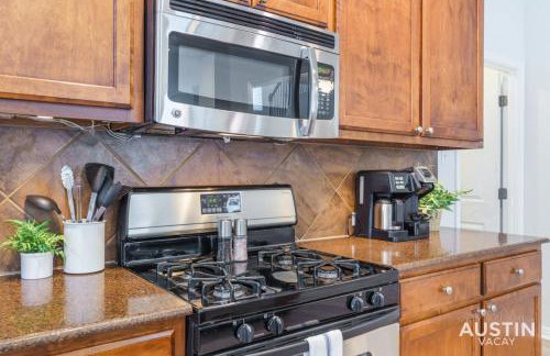 Perfect Central Location w Free Prkg and Cozy Beds - Foto 16