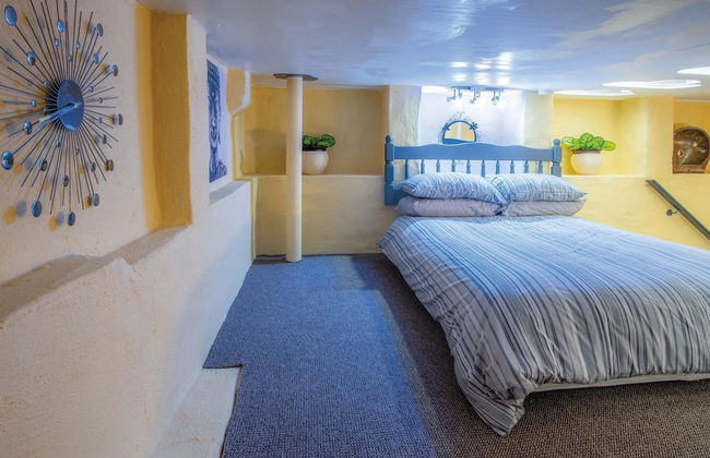 Clouds - 1 Bedroom Holiday Home - Milford Haven - Photo 2