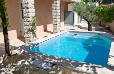 Maison provençale rénovée - Photo 1