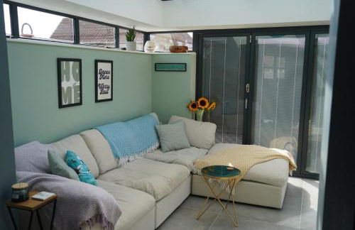 Atworth Haven: 4-Bed Home with Garden - Foto 9