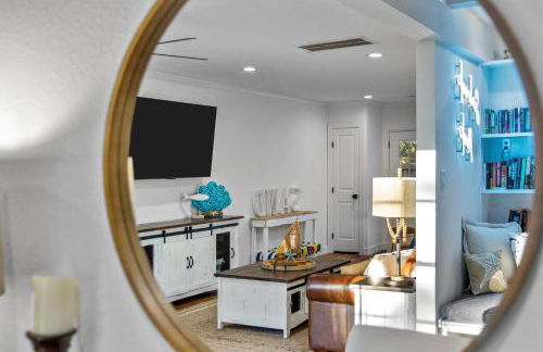 Seabrook 3BR Sleeps 10 w Backyard, Fire Pit Near Kemah - Foto 20