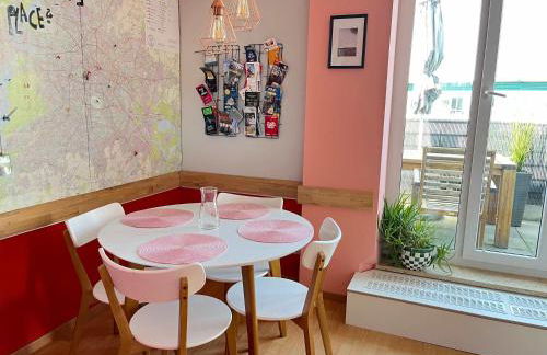COOLEST Apartment in Berlin, easy Check-in, near BER Airport - Quiet&Cozy Penthouse - Foto 13