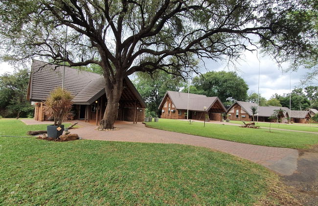 Ekuthuleni River Front Chalets - Photo 1