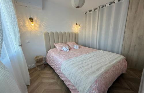 Le Balcon petit extérieur Idéal familles & couples à 10 min Disneyland Paris avec lit Queen size & parking privé - Foto 30