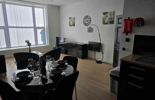 Deluxe 2BR Apartment Near City Center - Sleeps 6 - Foto 35