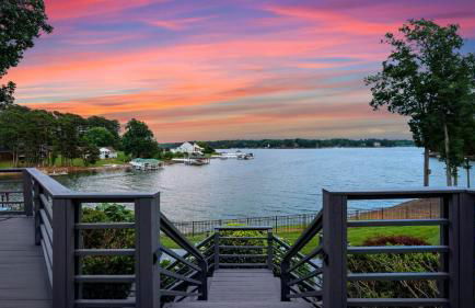 Pool • Hot Tub • Game Room • Fire Pit • Lakefront Paradise Pointe by AvantStay - Foto 22