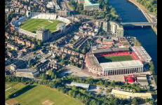 Spacious 2 Bed Village Flat sleeps 4/6 - Photo 24