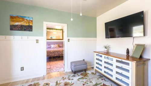 Historic Rock House - Photo 4