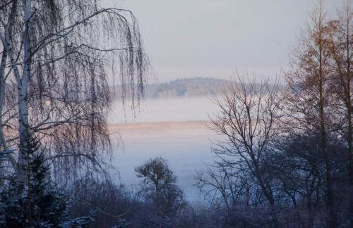 The hills at river - Foto 49