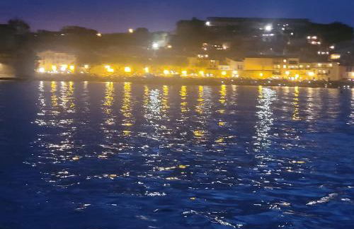 COLLIOURE tres bel appart a 150 metres des plages avec jardin prive et parking dans residence securisee - Foto 24