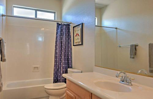 North Phoenix Home with Pool Hike, Swim and Shop! - Foto 17