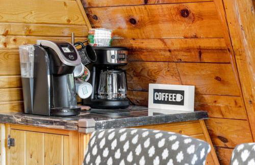 Woodland Park Scandi Cabin, Mtn Views & Hot Tub - Foto 17