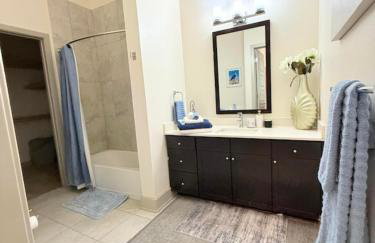 Charming 1-bedroom apartment in terrific Frisco next to Toyota Stadium with WiFi & fitness - Foto 24