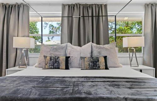 Luxury pool home near the beach! - Foto 31