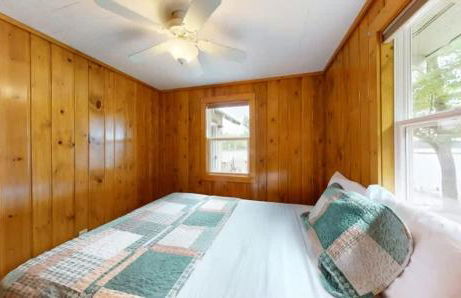 Anderson Lakeside Cabin - Photo 13