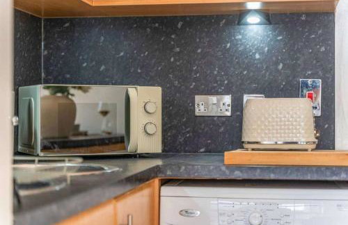 Stylish Jewellery Quarter Apartment with Terrace and Free Parking - Foto 31