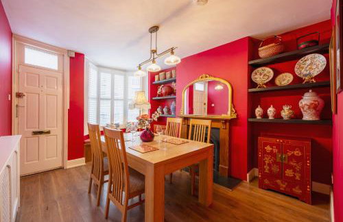 City Centre Luxury House - Garden Oasis, Kingsize beds - Foto 5