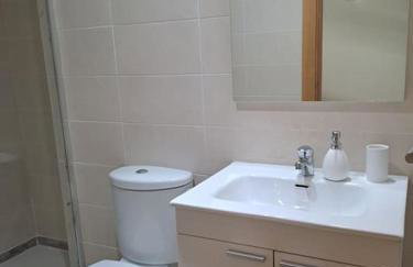 Acogedor loftcon garaje a 10min del aeropuerto e IFEMA - Foto 10