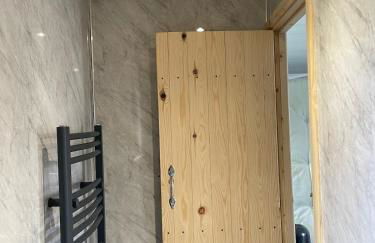 The Orchard Glamping pod - Photo 12