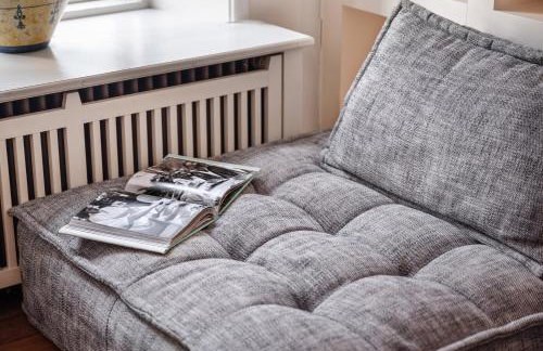 GUT KLETKAMP "Penthouse im Schloss" - Premium-Ferienwohnung mit 5 Schlafzimmern auf 400qm I Kamin I 2 Wohnzimmer I Garten & Terrasse I Wald- und Seeblick I Profi-Küche I 15 Min zur Ostsee I Parkplätze I WLAN - Foto 24