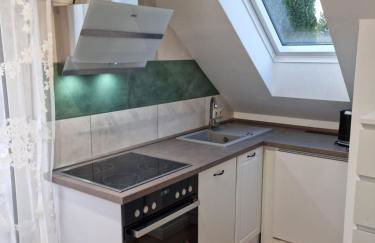 Appartement Ferienwohnung Gästezimmer Bad & Küche - Foto 5