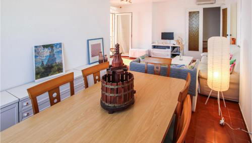 4 Bedroom Lovely Apartment In Cunit - Foto 5