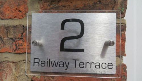 2 Railway Terrace - Photo 4