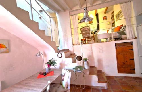 The Alicante Old Town artist workshop, Impressive rooftop, terrace with amazing city views and sea views, BBQ, Air conditioner, Wifi - Foto 45