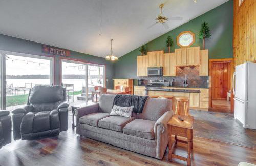 Kalkaska Retreat Private Hot Tub, Dock, Fireplace - Foto 6