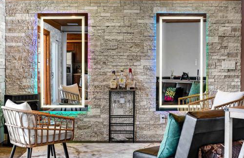 Modern Mountain Cabin with Hot Tub and Game Room Near Moorefield, West Virginia - Foto 11