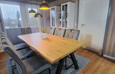 Ferienhaus Friese, direkt am See, mit hauseigenem Tretboot, hauseigener Sauna sowie Whirlpool, Kamin, eingezäuntes Grundstück, direkter nähe Kinderspieleparadies sowie Reit- und Ponyhof - Photo 5