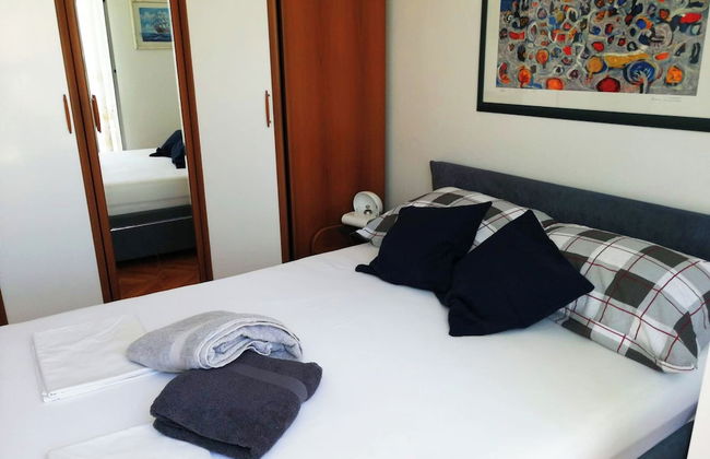 Insideout Apartment - Photo 5