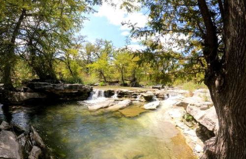 Impressive Modern Cabin with Beautiful Interior and Exterior in Ingram, Texas - Foto 47