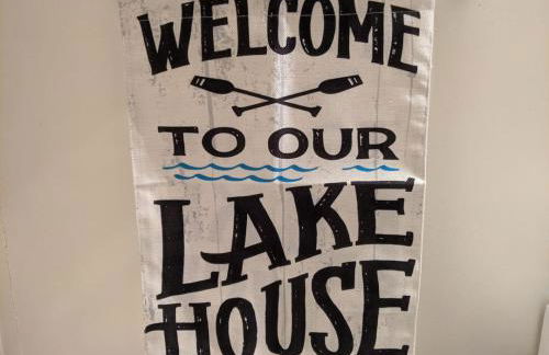 Gorgeous Nautical 2bed 2bath Lake House Chain O Lakes with Hot Tub - Foto 17