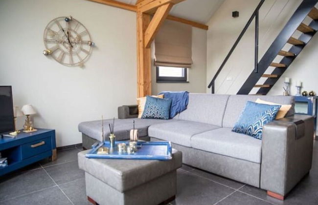 Modern Cottage Surrounded by Nature - Foto 10