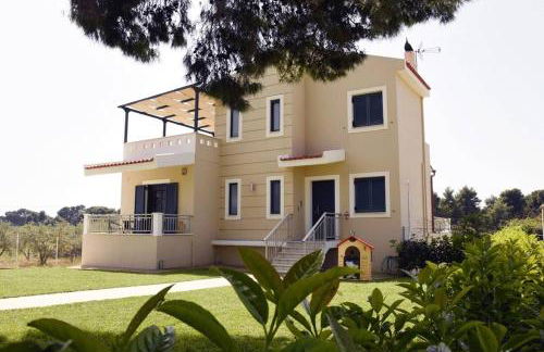 Panelma Villa Tranquil Coastal Retreat in Zacharo - Foto 1