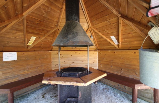 Cozy Hot Tent With Log Burner & Hot Tub Left Tent - Foto 7