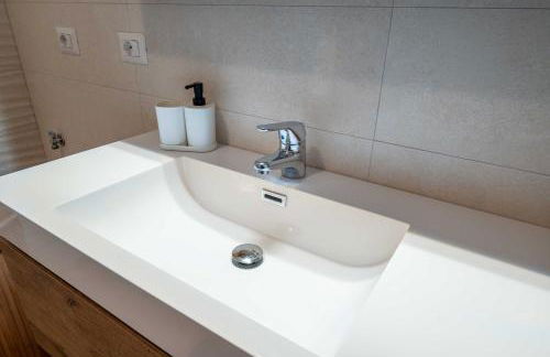 Turin Terrace Home - 2 Camere, 2 Bagni, Metro a due passi - Photo 25